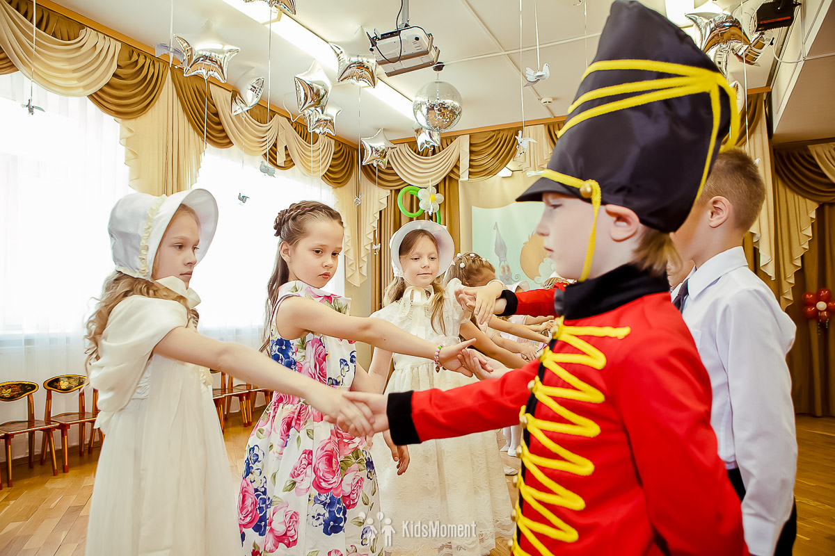 Фотосъёмка утренника - фотограф в детский сад - kidsmoment.ru (7)